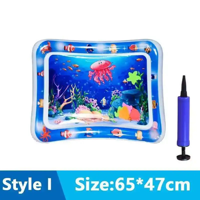 Tapete de juego interactivo azul para gatos con diseño de peces y elementos acuáticos.