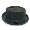 Chapeau soleil en feutre vert olive foncé avec texture mesh respirante.