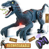 En mørkegrå Velociraptor dinosaur-leke med oppladbart batteri og lydeffekter, i en dynamisk positur.