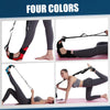 Cuatro colores de una correa elástica de yoga con almohadillas para pies en varias posturas de estiramiento.