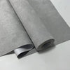 Rollo de gamuza autoadhesiva gris con acabado aterciopelado