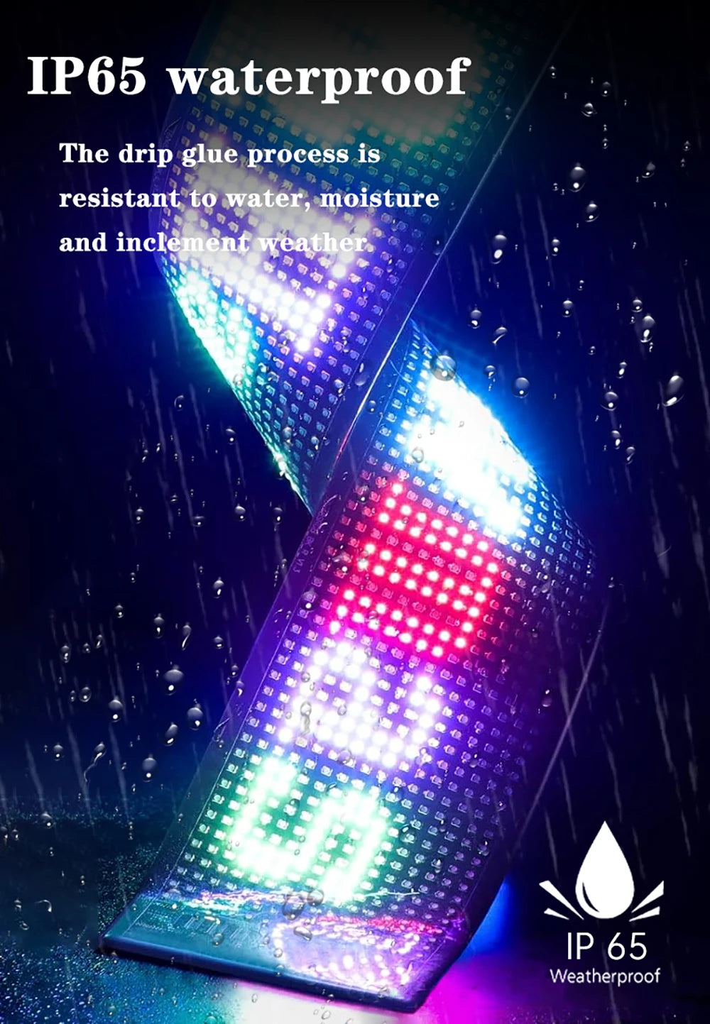 Enseigne LED défilante étanche IP65 aux couleurs vives sur fond sombre.