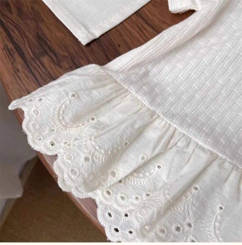 White girls cotton lace hem short sleeve tee with delicate eyelet detailing