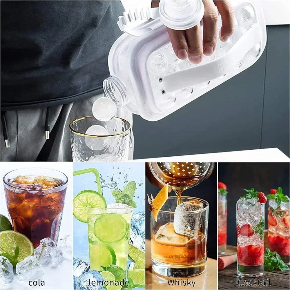 Hvitt sammenleggbart brett med isballer og whisky-isformer til cocktailer.