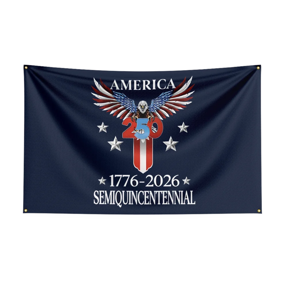 Mørkblått flagg med teksten AMERICA og grafisk design som feirer 250-årsjubileet Semiquincentennial fra 17
