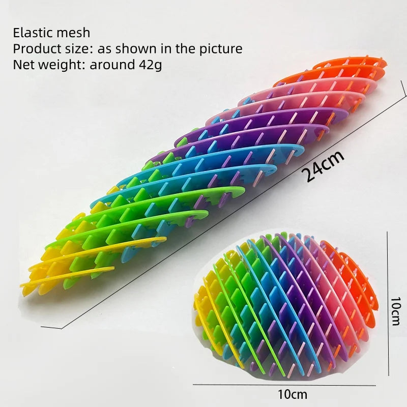 Un juguete antiestrés de malla elástica colorida con forma de gusano, en varios colores y tamaños.