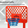 Orange basketbollsskärm med blå korg, förhindrar bollar från att flyga okontrollerat.