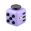 Cubo fidget morado con tapa negra y bola plateada, con múltiples lados texturizados.