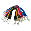 Juego de arneses ajustables para mascotas en auto, en colores azul, rojo, amarillo y negro.